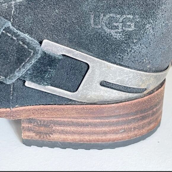 UGG Austin Western Suede Bootie - BLACK - Picture 6 of 7